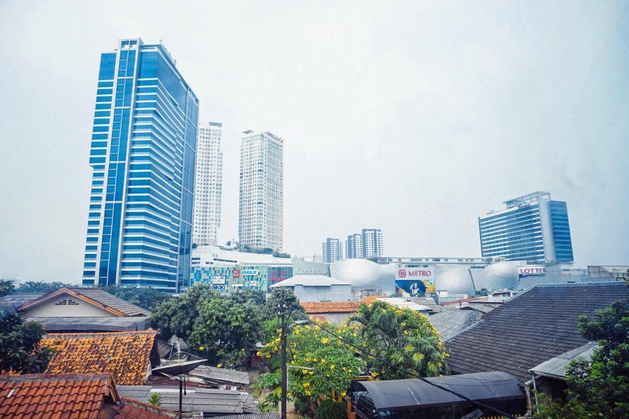 OYO 106 Sarkawi Residence Jakarta Bagian luar foto